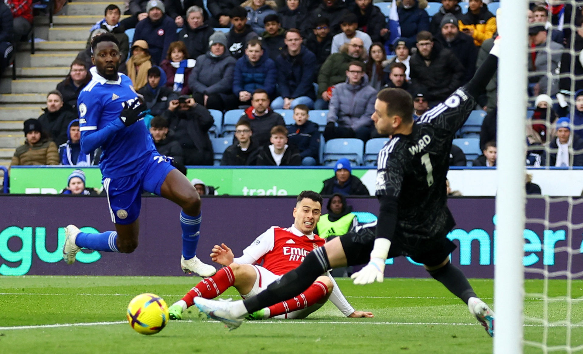 速反击与年 速反击与年